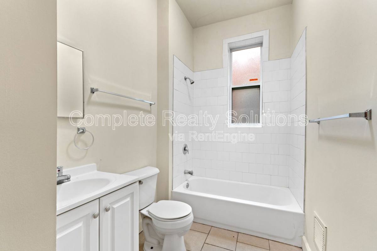 Apartment for rent at 5130 Kensington Ave #2, Saint Louis, MO 63108