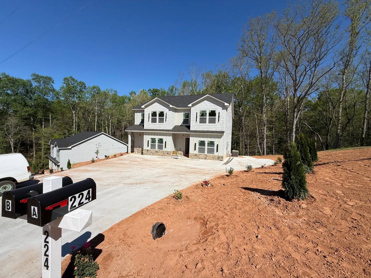 Townhouse for rent at 232B Brad St #B, Royston, GA 30662