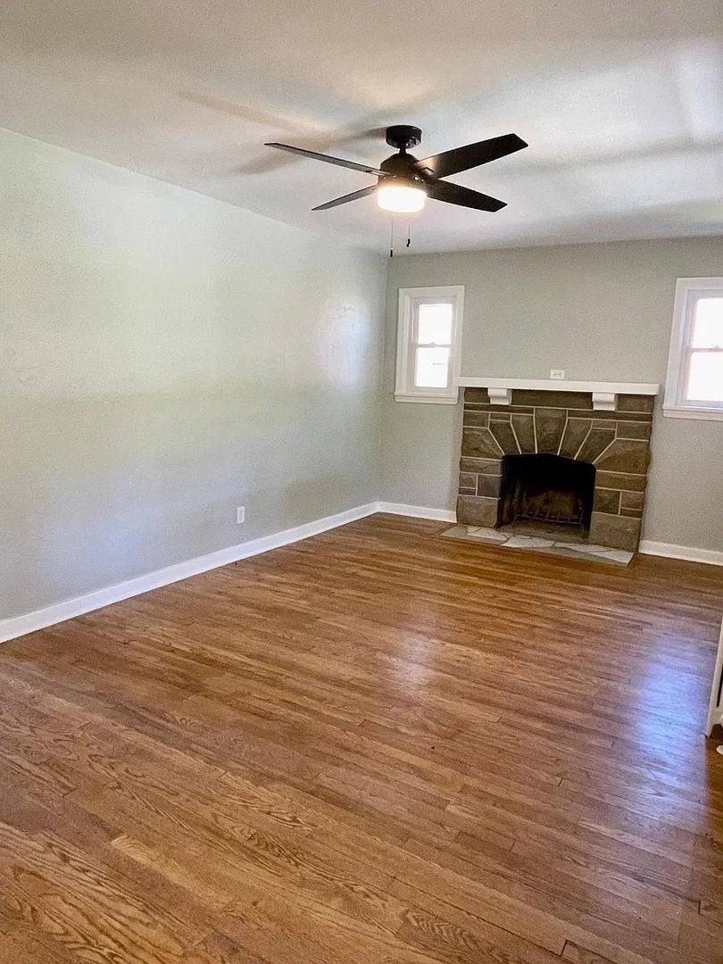 Apartment for rent at 3915 Mount Troy Rd, Pittsburgh, PA 15212