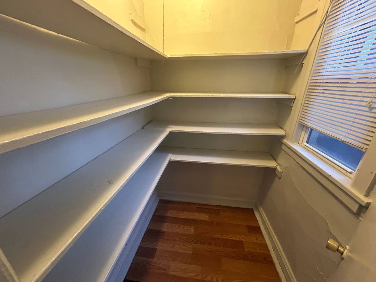 Apartment for rent at 57 Chicago Ave, Oak Park, IL 60302