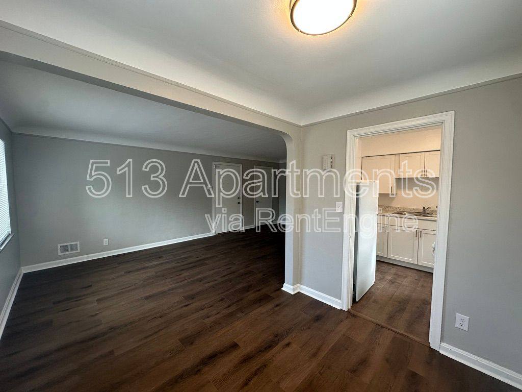 Apartment for rent at 1649 Anita Place #3, Cincinnati, OH 45237