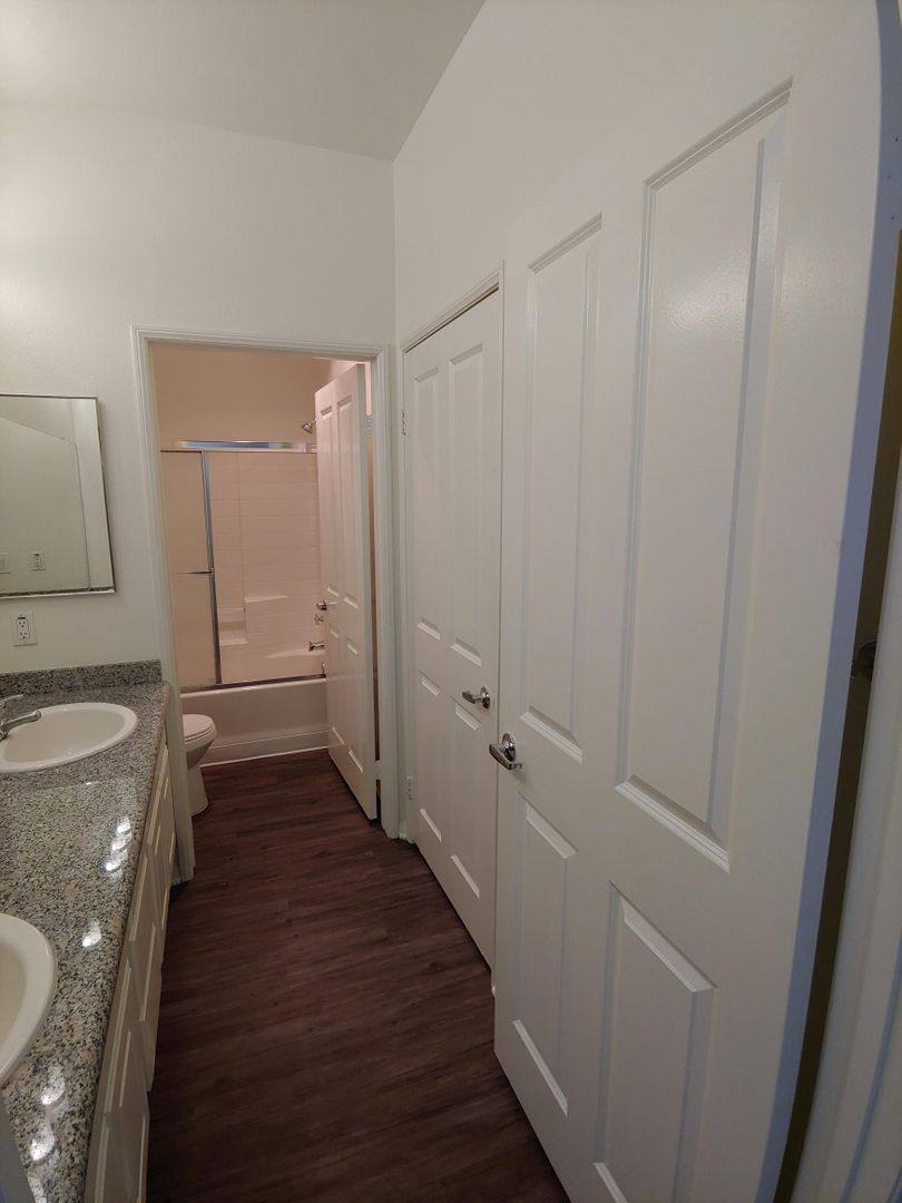 Apartment for rent at 5002 Tilden Ave, Sherman Oaks, CA 91423
