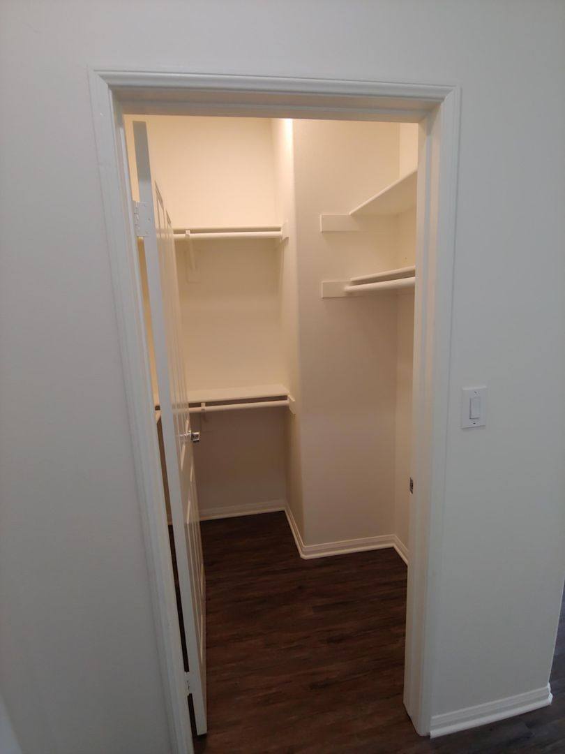 Apartment for rent at 5002 Tilden Ave, Sherman Oaks, CA 91423