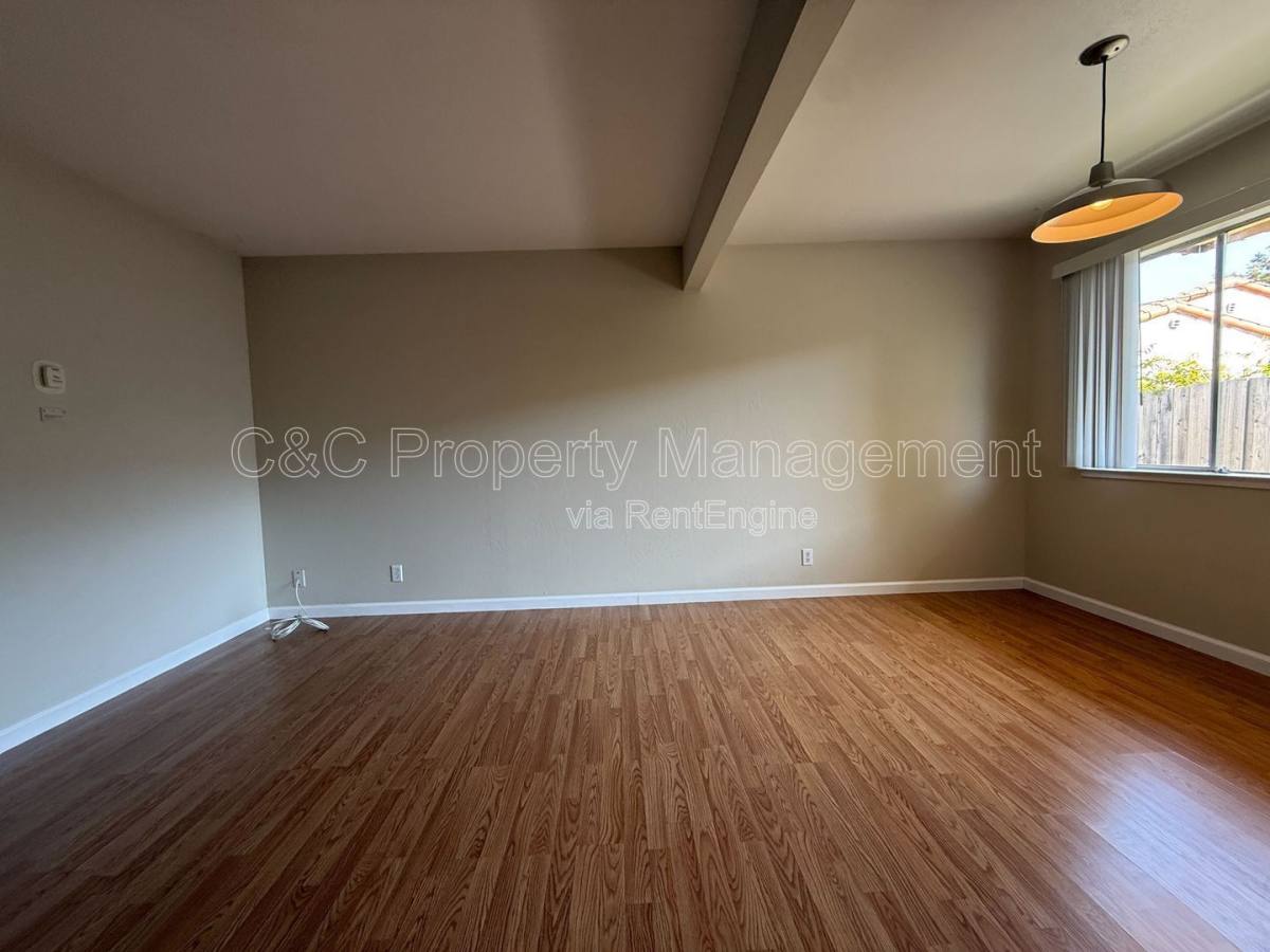 Apartment for rent at 137 Clay St #1, Santa Cruz, CA 95060