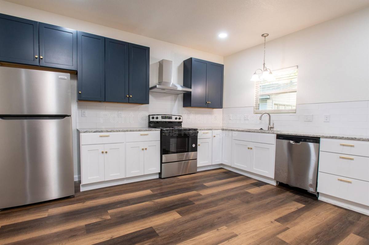 Apartment for rent at 315 S Green St, Wichita, KS 67211