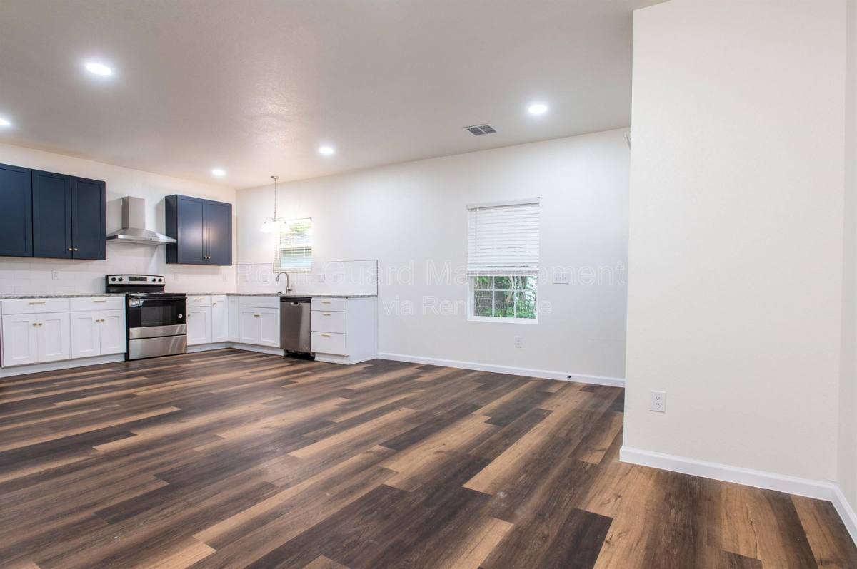 Apartment for rent at 315 S Green St, Wichita, KS 67211