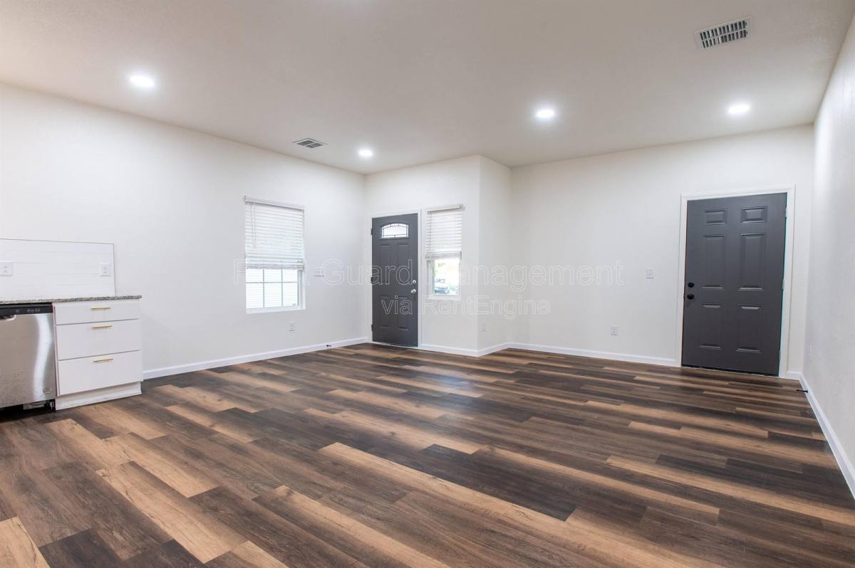 Apartment for rent at 315 S Green St, Wichita, KS 67211