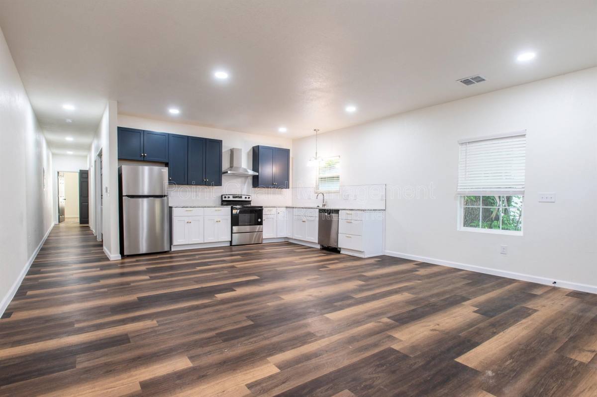 Apartment for rent at 315 S Green St, Wichita, KS 67211