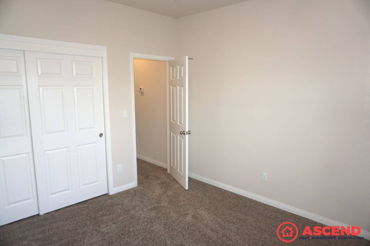 House for rent at 5511 Beacon Ridge Court, Bakersfield, CA 93313