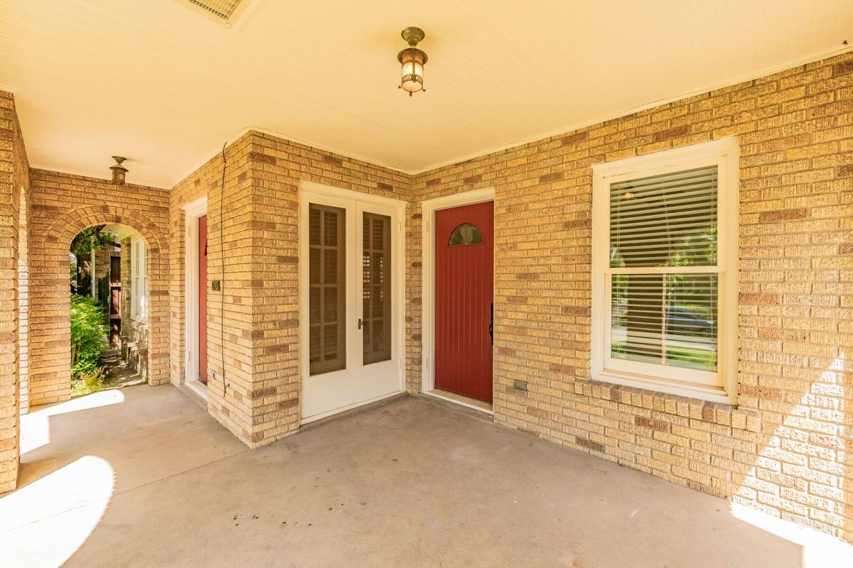House for rent at 2311 Warner Rd, Fort Worth, TX 76110