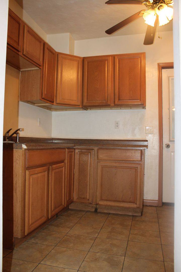House for rent at 42 Laurel St, York, PA 17404