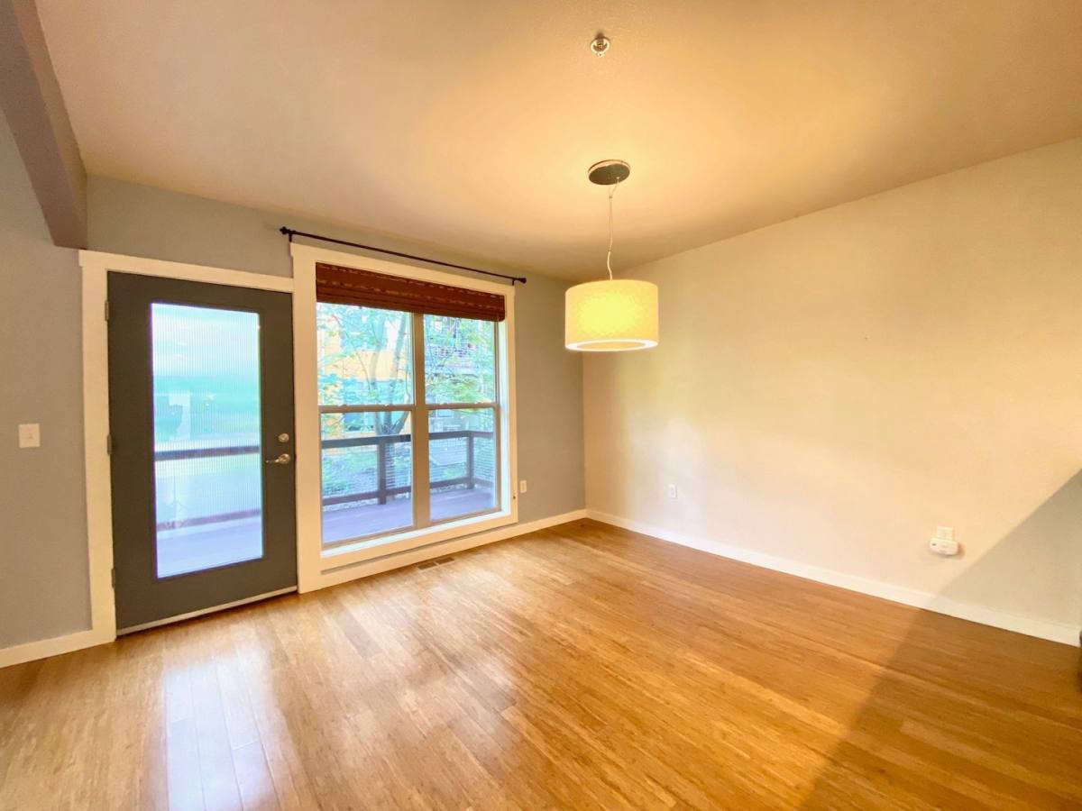 Townhouse for rent at 3110 SW Dolph Court #B4, Portland, OR 97219