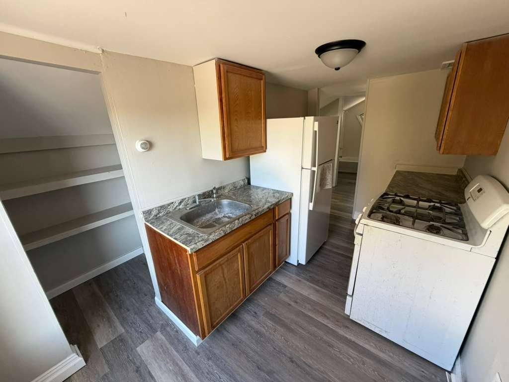 Apartment for rent at 208 Utica St #2, Fulton, NY 13069