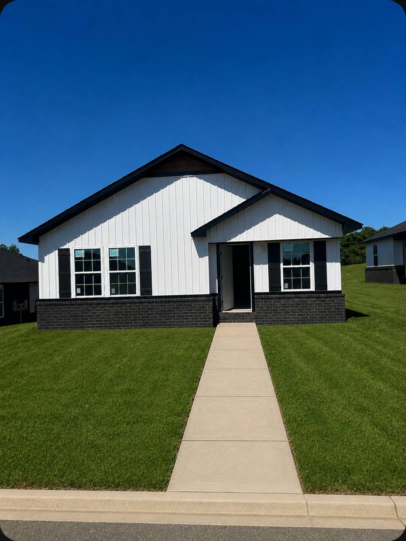 Townhouse for rent at 436 Northridge E, Van Buren, AR 72956