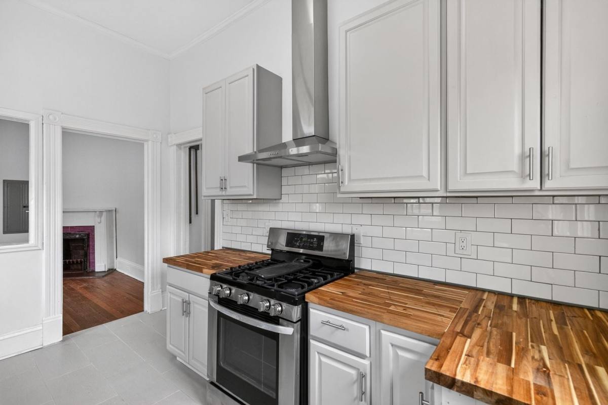 House for rent at 321 Orleans St SE, Atlanta, GA 30312