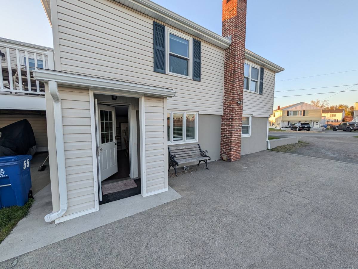 Apartment for rent at 55-57 Seagirt Ave #57, Saugus, MA 01906