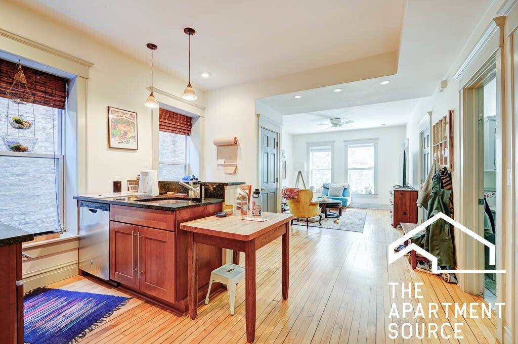 Apartment for rent at 882 N Marshfield #2F, Chicago, IL 60622