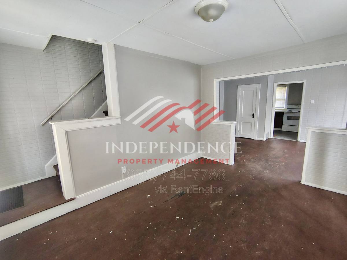 Apartment for rent at 515 Mertland Ave, Dayton, OH 45403