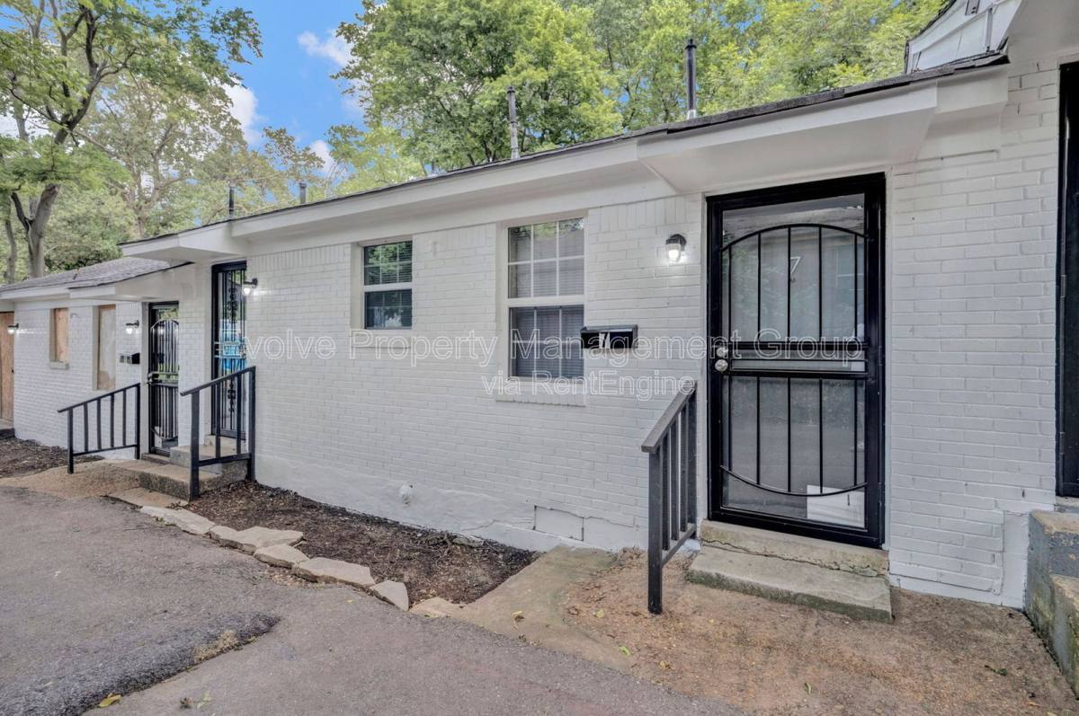 Apartment for rent at 2966 Yale Ave #7, Memphis, TN 38112