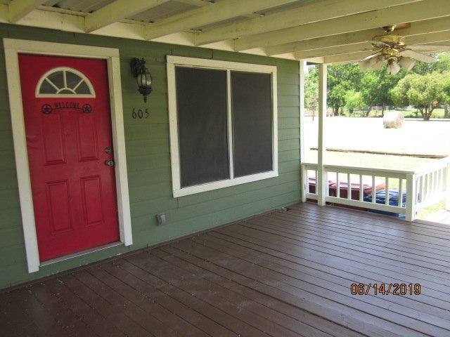 House for rent at 605 Jackson St, Farmersville, TX 75442