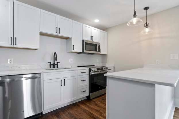 Apartment for rent at 302 N Mildred St #200, Charles Town, WV 25414