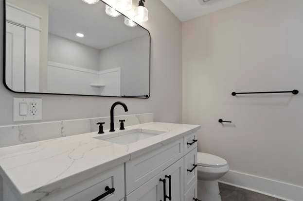 Apartment for rent at 302 N Mildred St #200, Charles Town, WV 25414