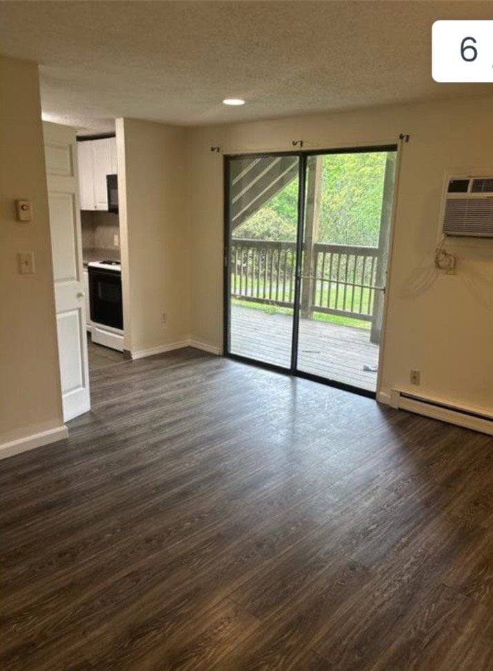 Apartment for rent at 20 Burgundy Hill Lane, Middletown, CT 06457