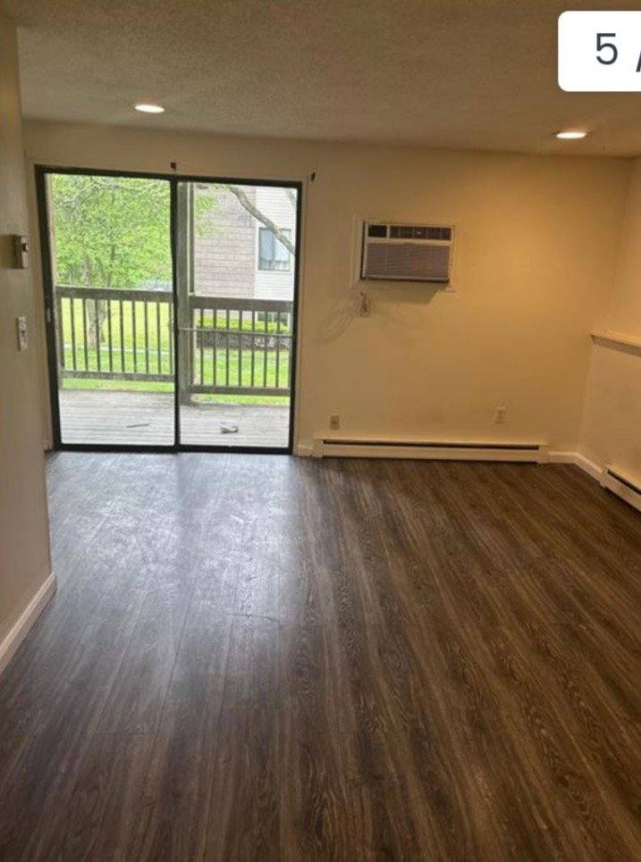 Apartment for rent at 20 Burgundy Hill Lane, Middletown, CT 06457