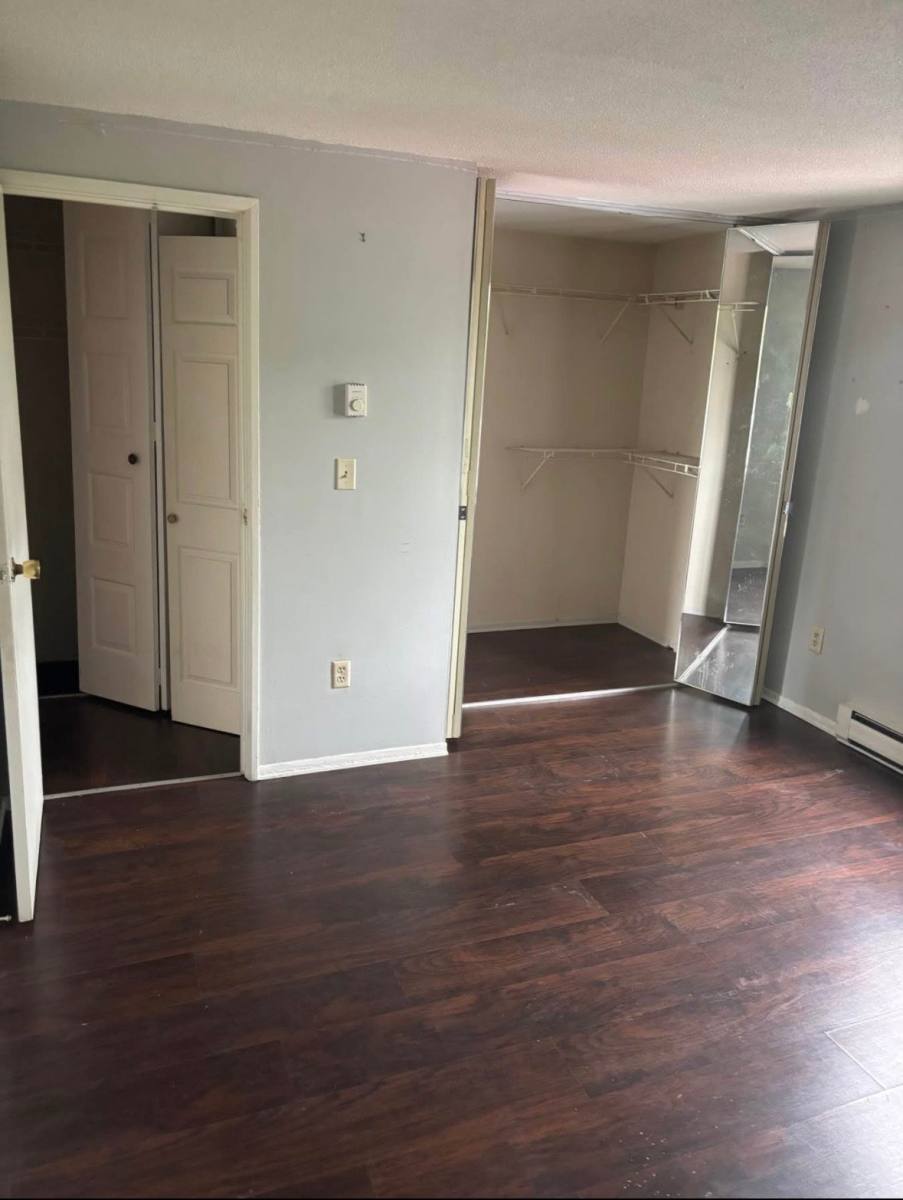 Apartment for rent at 135 Burgundy Hill Lane, Middletown, CT 06457