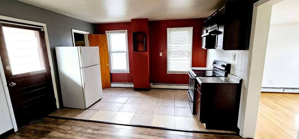 942 E Elm St - 2nd Floor, Scranton, PA 18505 - Apartment for Rent - Image 2