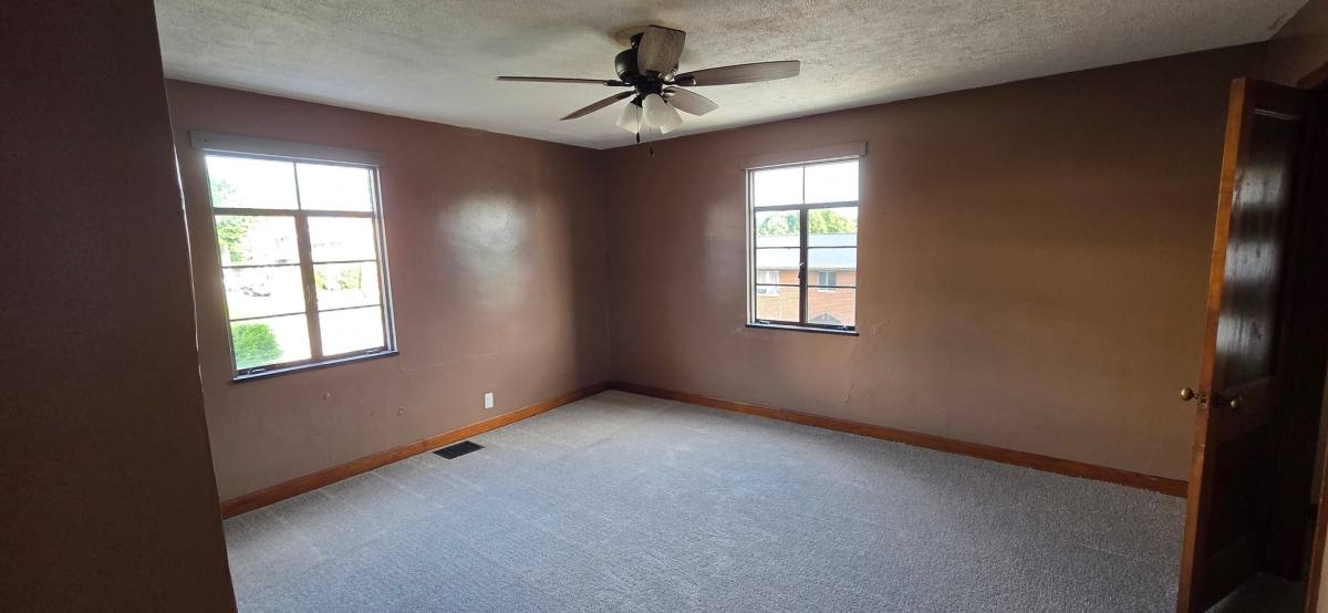 Apartment for rent at 153 E Walnut St, Lancaster, OH 43130