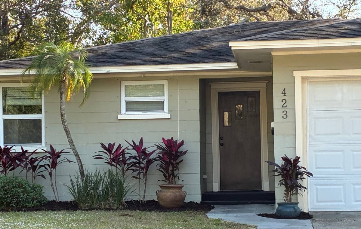 House for rent at 423 Wildwood Way, Clearwater, FL 33756