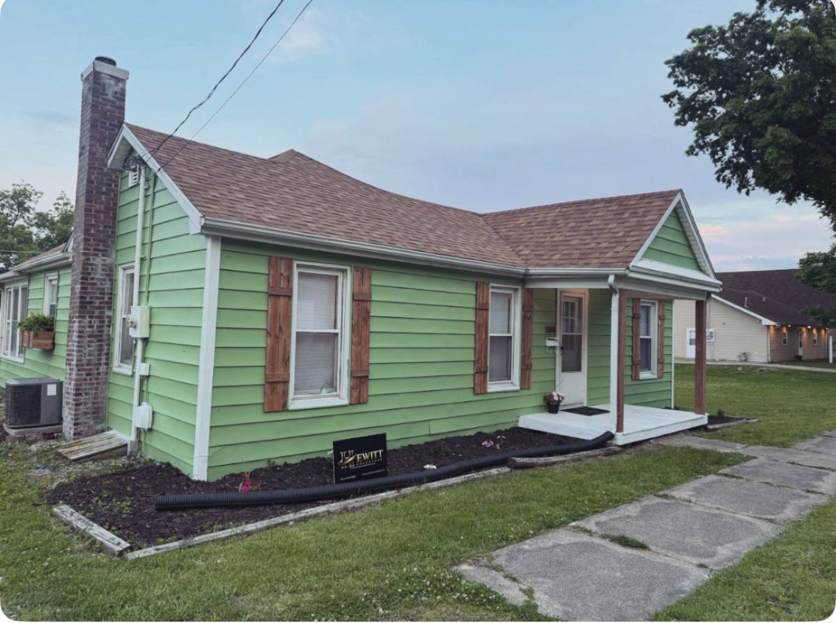 House for rent at 123 N E St, Hillsboro, IL 62049