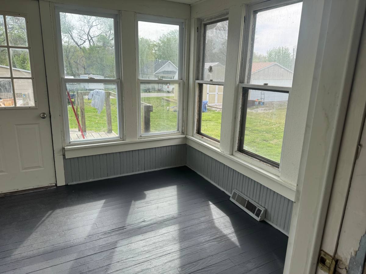 House for rent at 123 N E St, Hillsboro, IL 62049