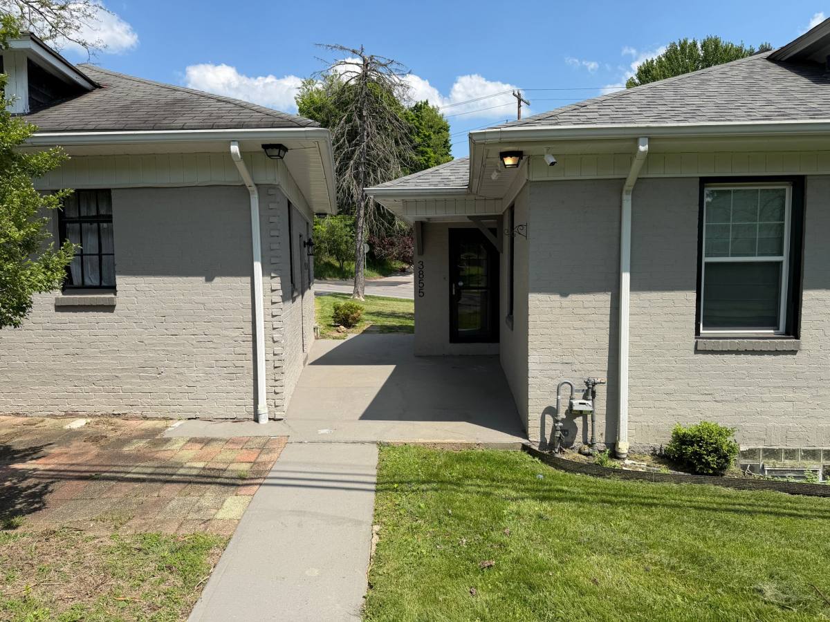 House for rent at 3855 Mount Royal Blvd, Allison Park, PA 15101