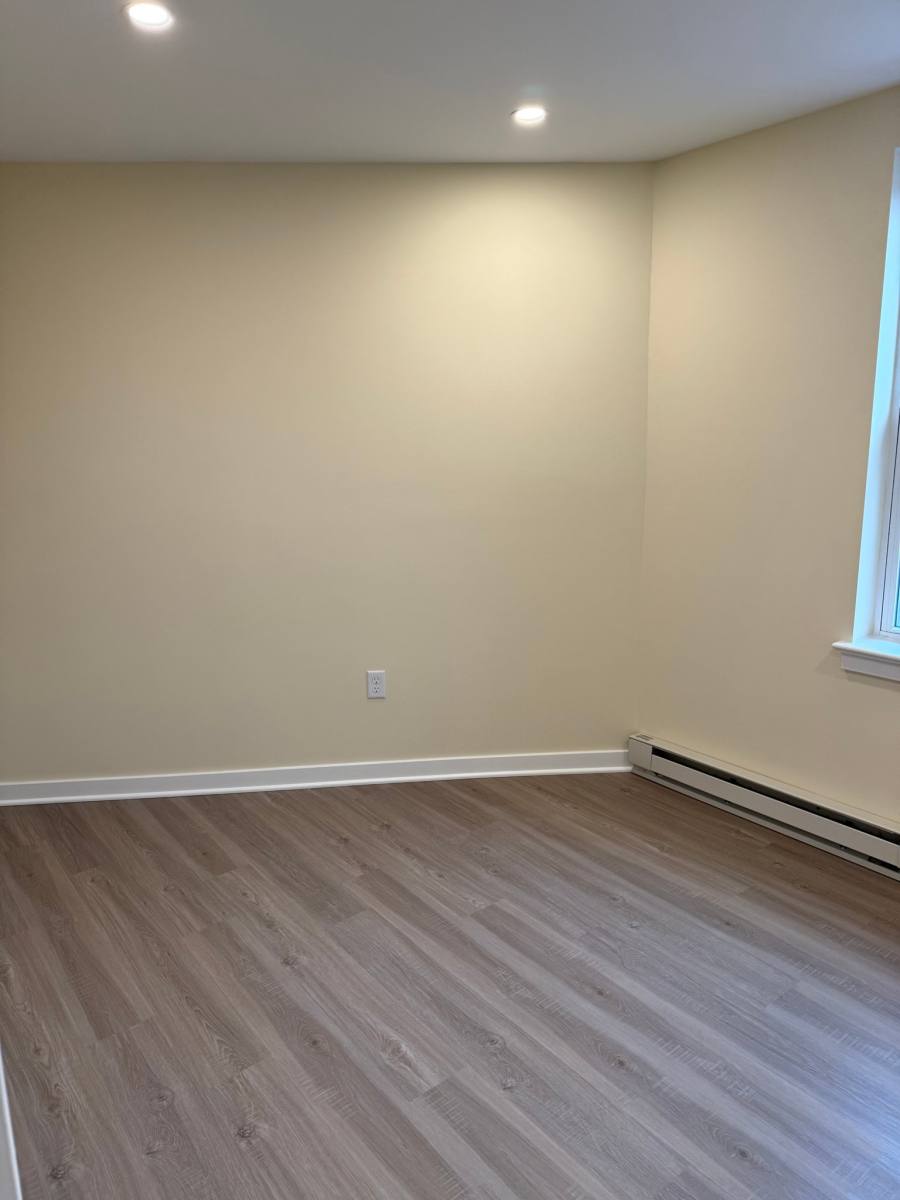 Apartment for rent at 135 E Ross St - 2nd Floor, Lancaster, PA 17602