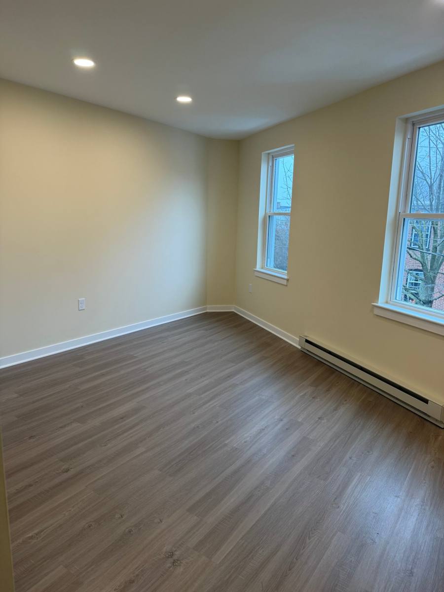 Apartment for rent at 135 E Ross St - 2nd Floor, Lancaster, PA 17602
