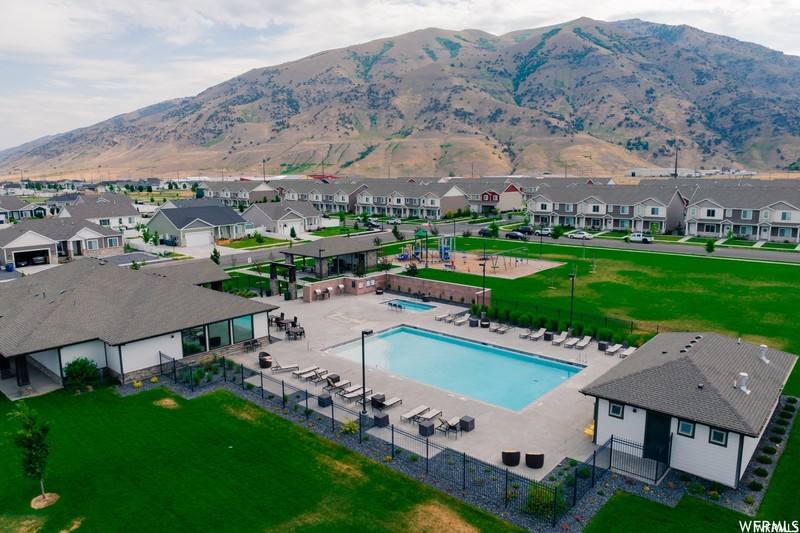 Townhouse for rent at 376 S 1540 E, Hyrum, UT 84319
