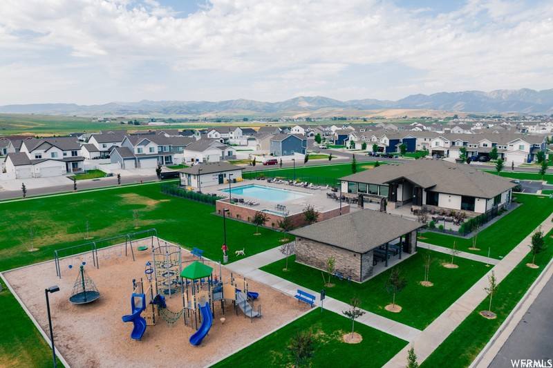 Townhouse for rent at 376 S 1540 E, Hyrum, UT 84319