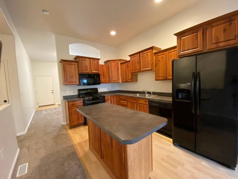 Townhouse for rent at 14768 S Granite Ridge Lane, Draper, UT 84020