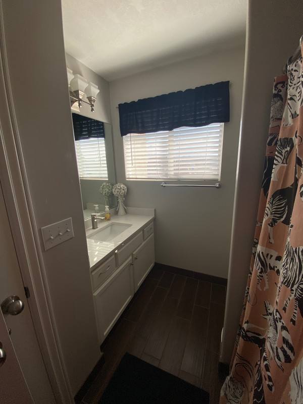 House for rent at 880 W 2310 N, Woods Cross, UT 84087