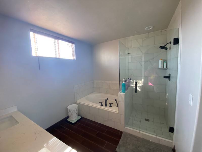 House for rent at 880 W 2310 N, Woods Cross, UT 84087