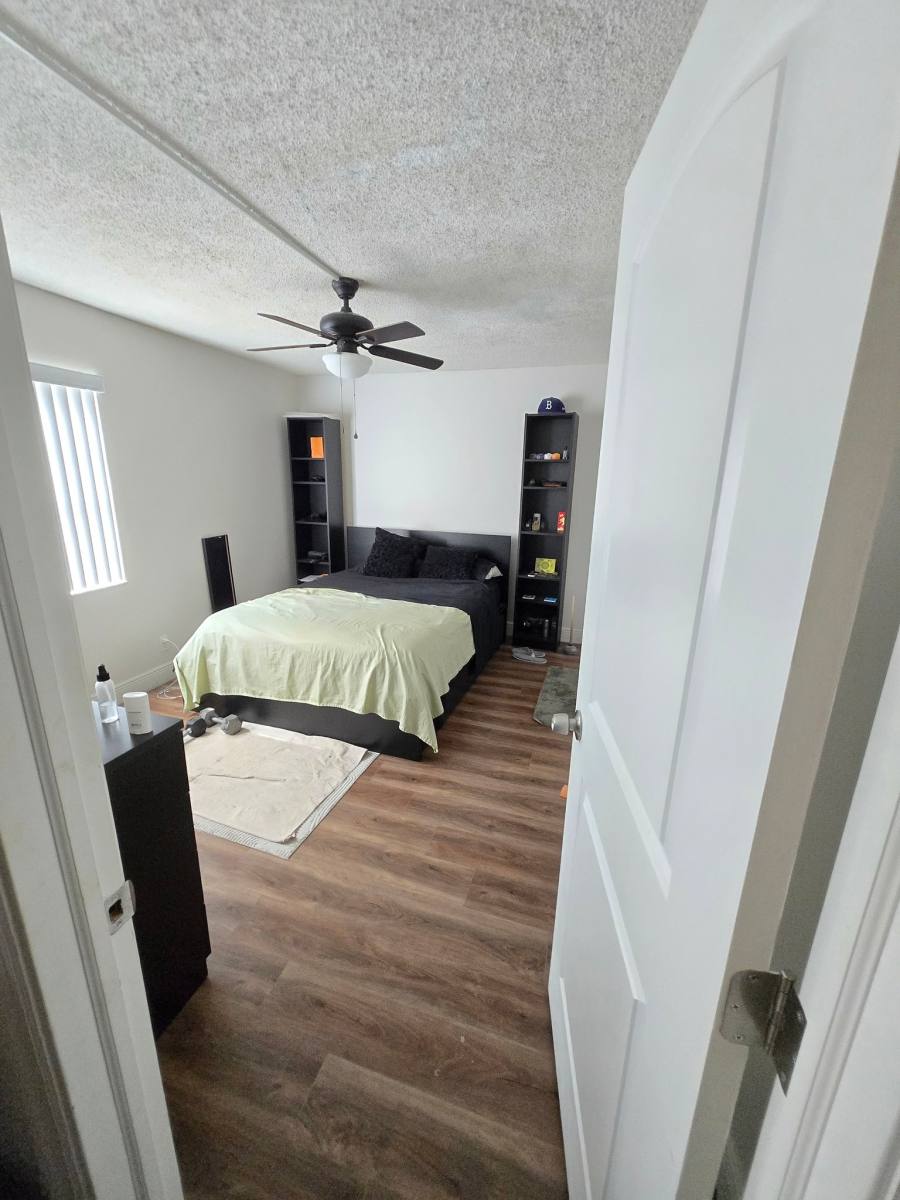 Apartment for rent at 7420 Stirling Rd, Hollywood, FL 33024