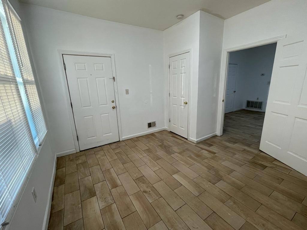 Apartment for rent at 218 Columbia Ave #1R, Irvington, NJ 07111