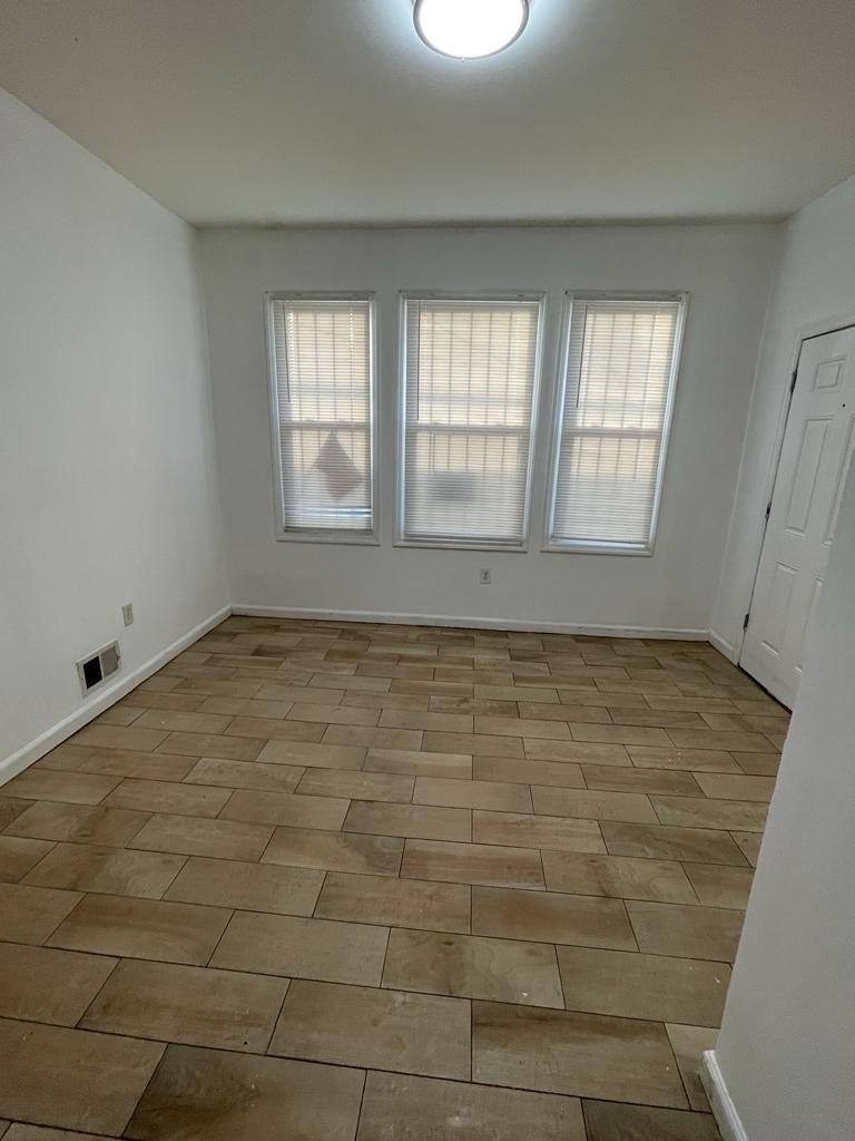 Apartment for rent at 218 Columbia Ave #1R, Irvington, NJ 07111