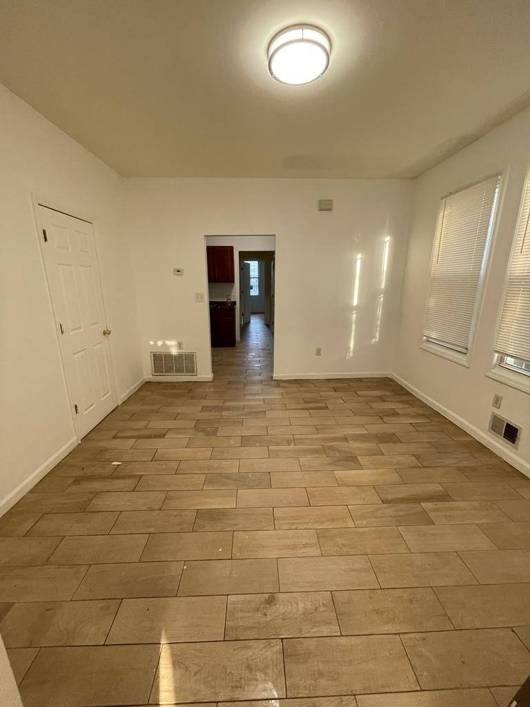 Apartment for rent at 218 Columbia Ave #1R, Irvington, NJ 07111