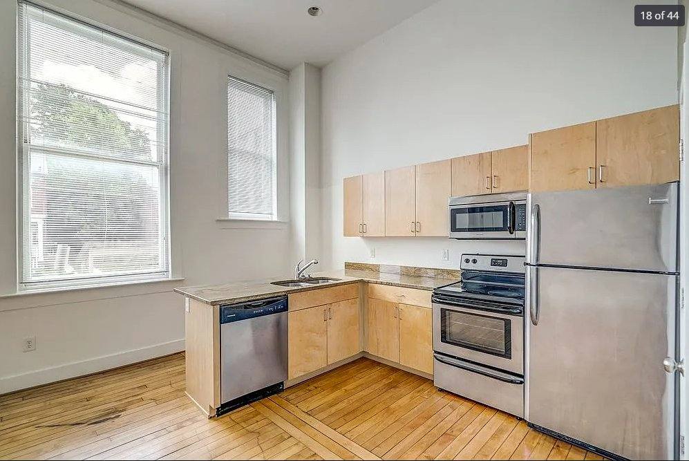 Apartment for rent at 141 E Wythe St, Petersburg, VA 23803