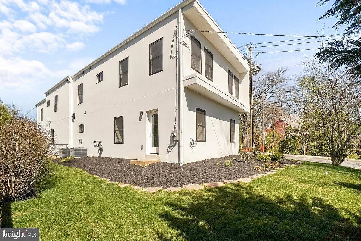 House for rent at 8618 Jones Mill Rd, Chevy Chase, MD 20815