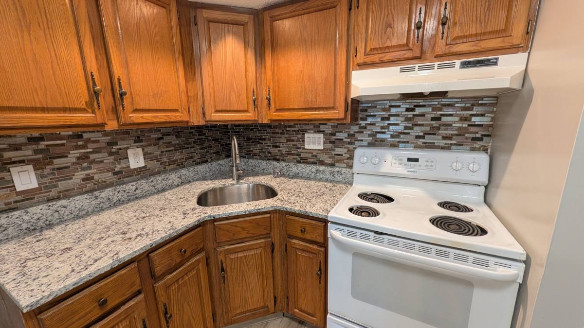 Apartment for rent at 17 Regan St #5B, Vernon Rockville, CT 06066