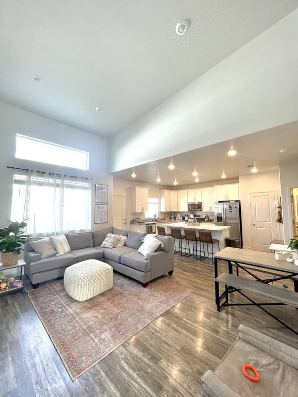 Townhouse for rent at 4299 E Golden Grove, Eagle Mountain, UT 84005